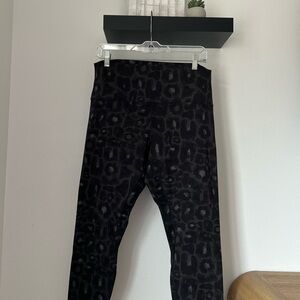 Lululemon Athletica Black Patterned Leggings